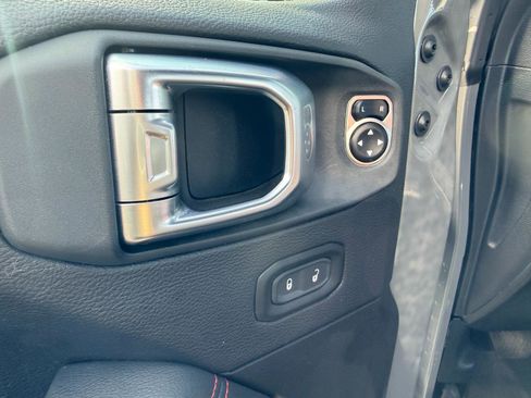 Used 2020 Jeep Wrangler Unlimited Rubicon w/ Quick Order Package 28Y Recon AWD/4WD image 42