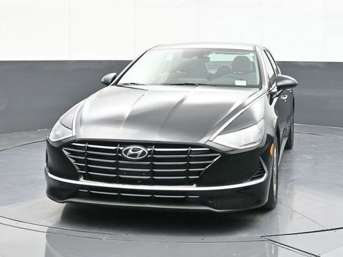 Used 2021 Hyundai Sonata SE image 2
