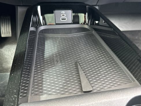 New 2025 Ford Mustang Mach-E Premium AWD/4WD image 33