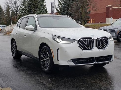 New 2026 BMW X3 xDrive30 image 3