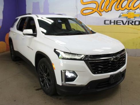 Used 2023 Chevrolet Traverse RS AWD/4WD image 4