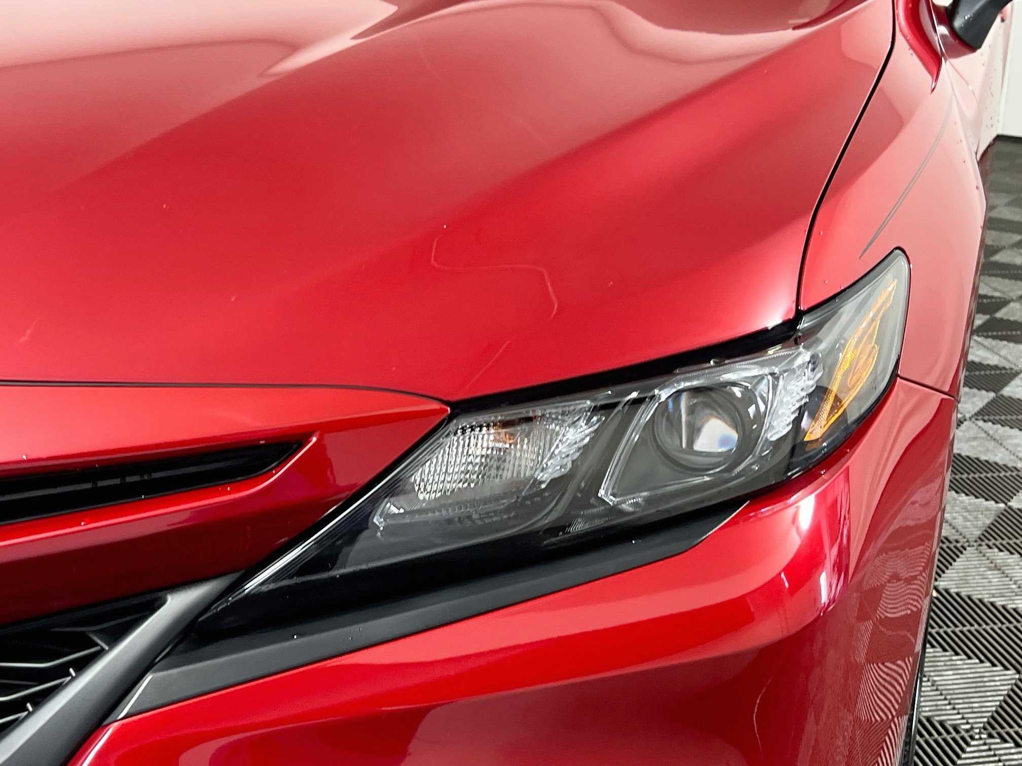 Used 2023 Toyota Camry SE FWD image 11