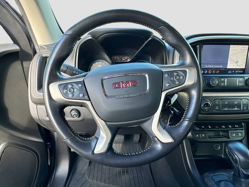 Used 2022 GMC Canyon Denali image 11