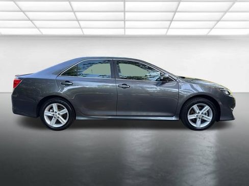 Used 2013 Toyota Camry SE FWD image 7