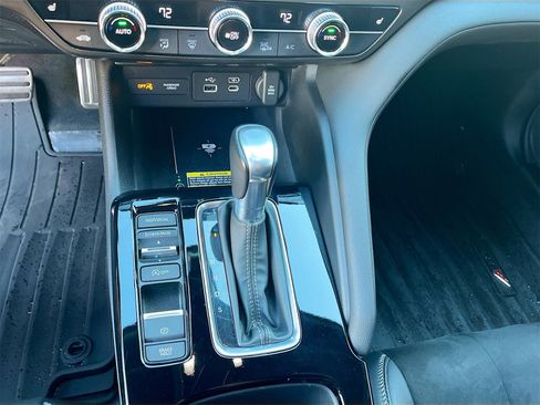 Used 2023 Acura Integra A-Spec image 16