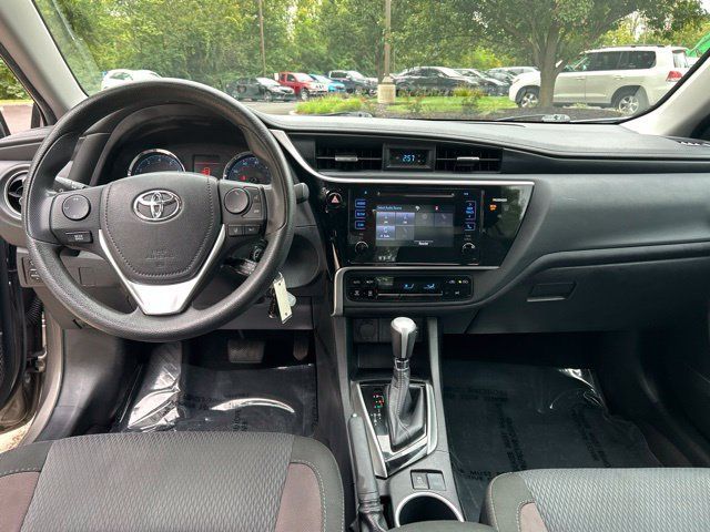 Used 2017 Toyota Corolla LE w/ Carpet Mat Package (TMS) FWD image 16