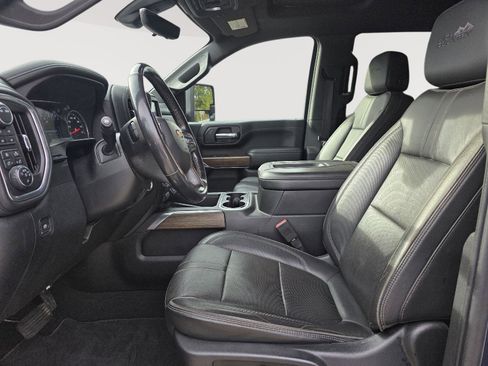 Used 2020 Chevrolet Silverado 2500 High Country w/ Z71 Off-Road Package image 12