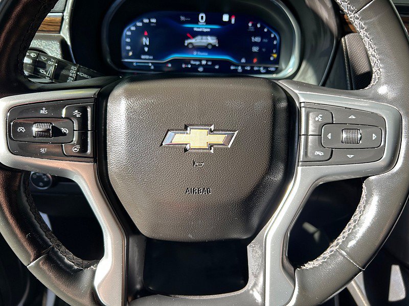 Used 2023 Chevrolet Suburban Premier RWD image 18
