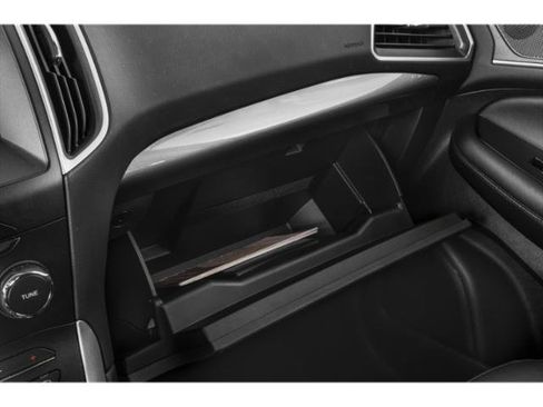Used 2015 Ford Edge Titanium w/ Equipment Group 301A AWD/4WD image 17