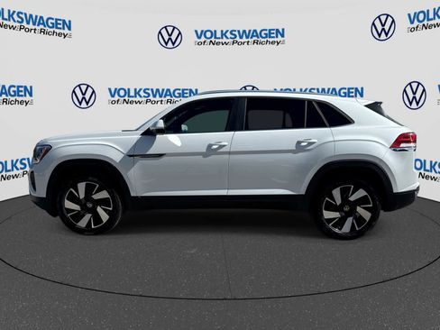 Used 2026 Volkswagen Atlas Cross Sport SE FWD image 11