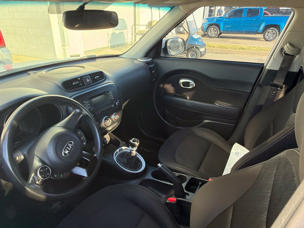 Used 2016 Kia Soul FWD image 5