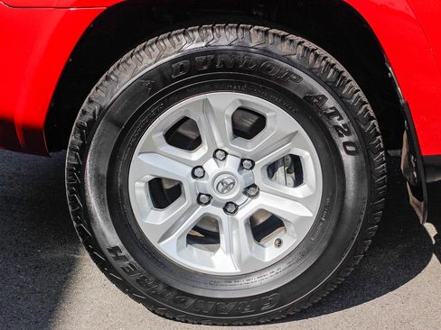 Used 2024 Toyota 4Runner SR5 image 10