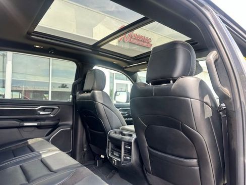 Used 2024 RAM 1500 Laramie AWD/4WD image 14