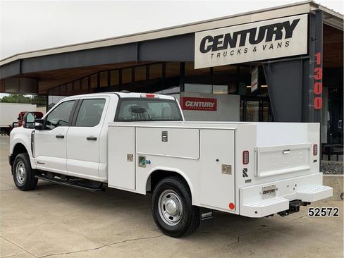 Used 2024 Ford F250 XL AWD/4WD image 6