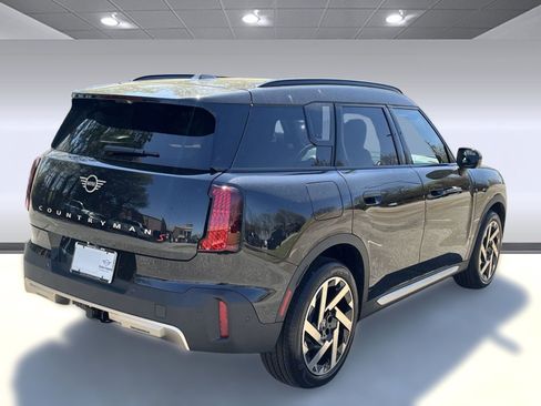 Used 2025 MINI Cooper Countryman S w/ Comfort Package Max image 9