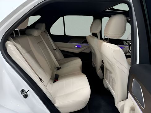 Certified 2025 Mercedes-Benz GLE 450 4MATIC image 11