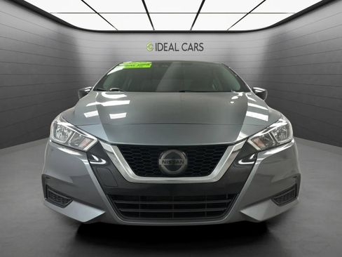 Used 2020 Nissan Versa S FWD image 2