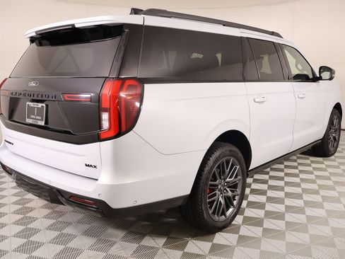 Used 2025 Ford Expedition Max Platinum w/ Stealth Performance Package image 23