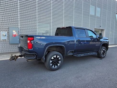 Used 2020 Chevrolet Silverado 2500 Custom w/ Custom Value Package AWD/4WD image 4