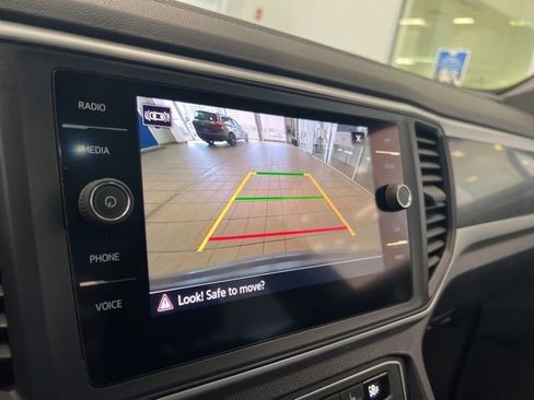 Used 2021 Volkswagen Atlas Cross Sport SE w/ Panoramic Sunroof Package AWD/4WD image 32