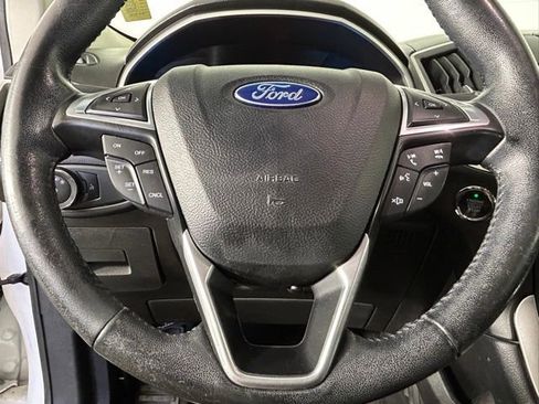 Used 2016 Ford Edge SEL AWD/4WD image 25