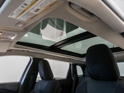 Used 2015 Jeep Cherokee Latitude w/ Comfort/Convenience Group FWD image 9