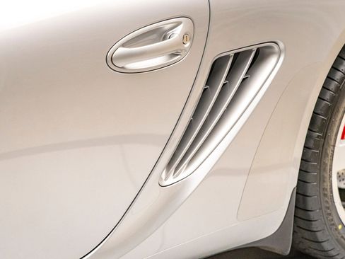 Used 2006 Porsche Cayman S image 21