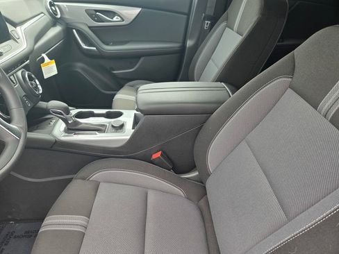 New 2026 Chevrolet Blazer LT w/ Convenience Package AWD/4WD image 9