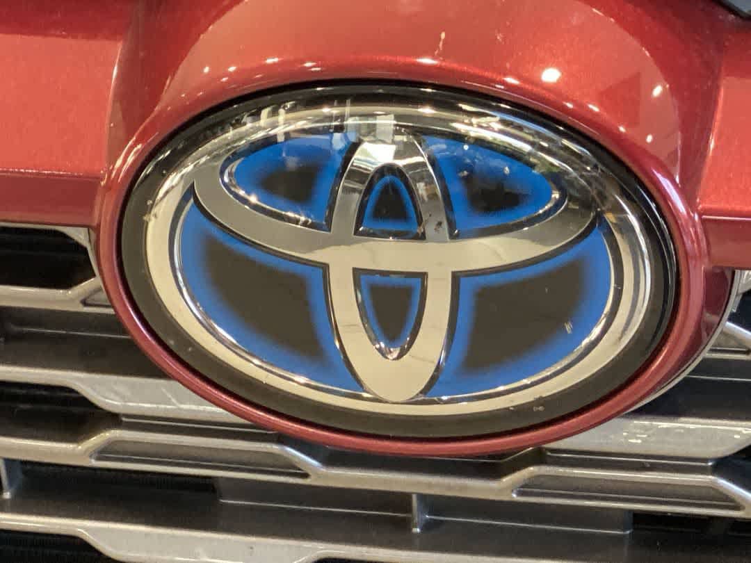 Certified 2021 Toyota RAV4 Limited w/ Limited Grade Weather Package AWD/4WD image 10