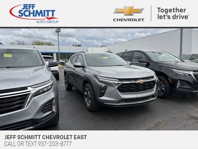 Certified 2025 Chevrolet Trax LT w/ Driver Confidence Package