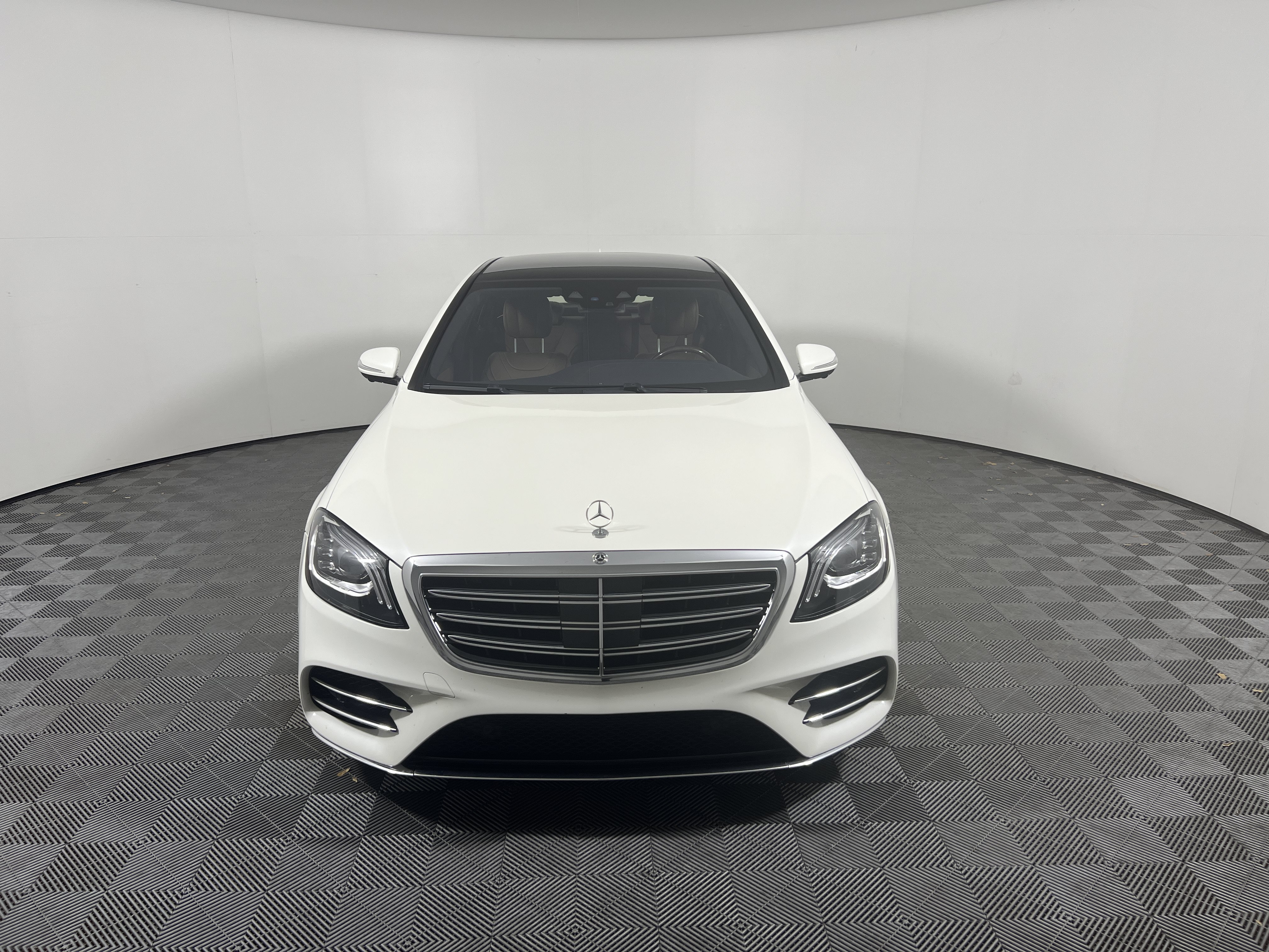 Used 2019 Mercedes-Benz S 560 4MATIC Sedan image 8