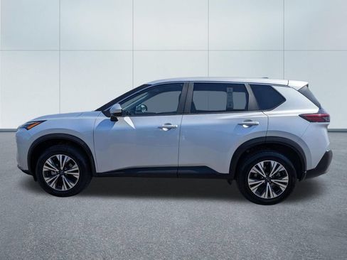 Used 2023 Nissan Rogue SV FWD image 3