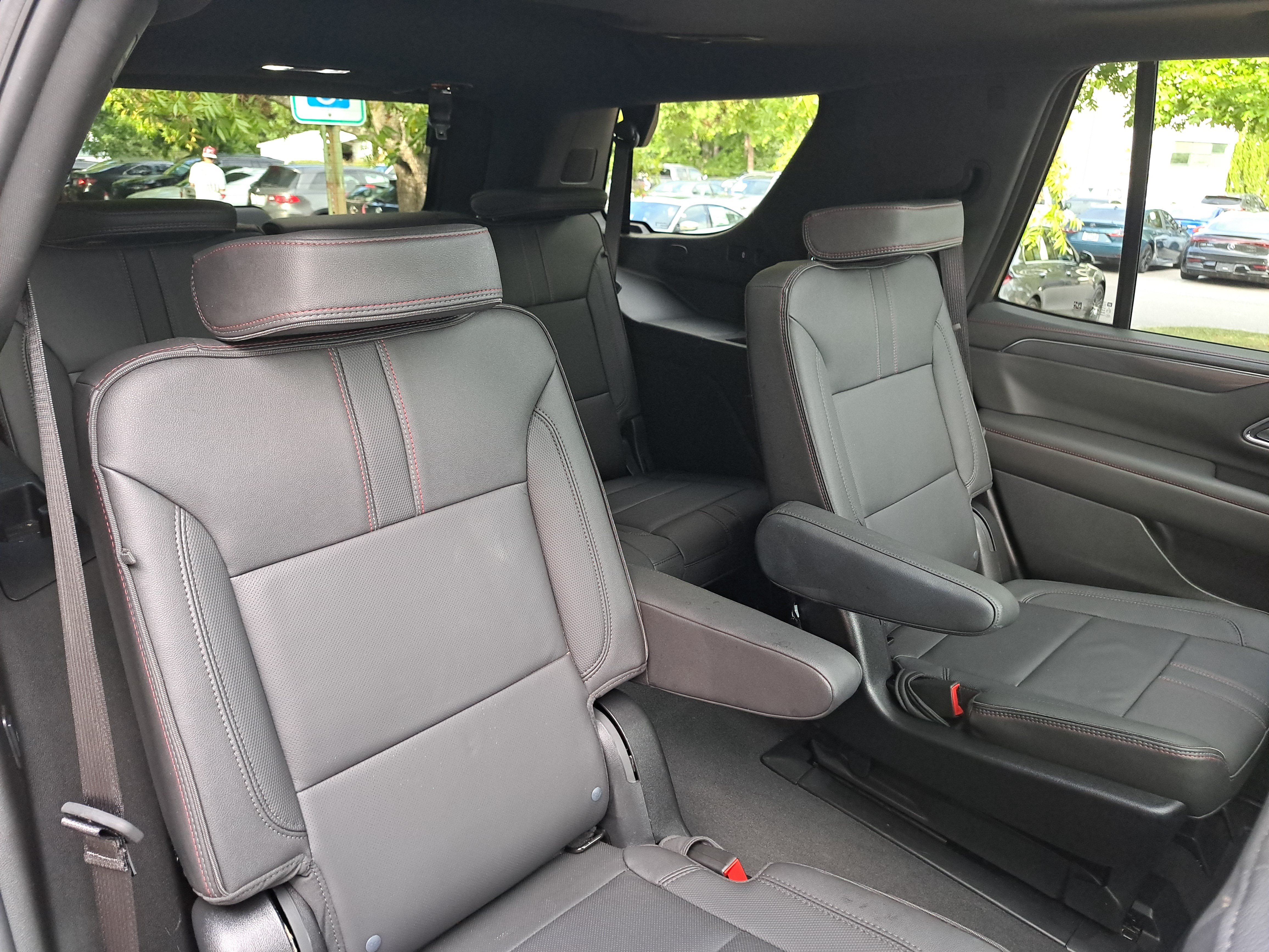 Used 2024 Chevrolet Tahoe RST w/ Luxury Package AWD/4WD image 12