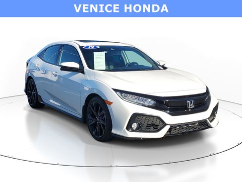 Used 2019 Honda Civic Sport Touring image 1
