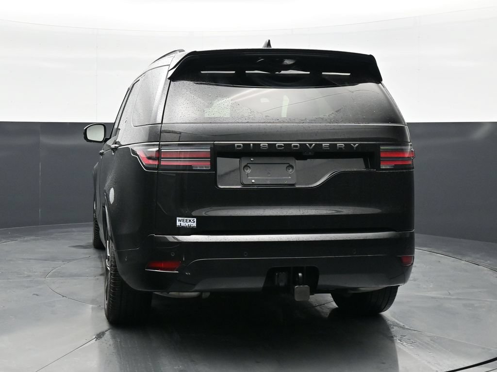 Used 2024 Land Rover Discovery Dynamic SE AWD/4WD image 9