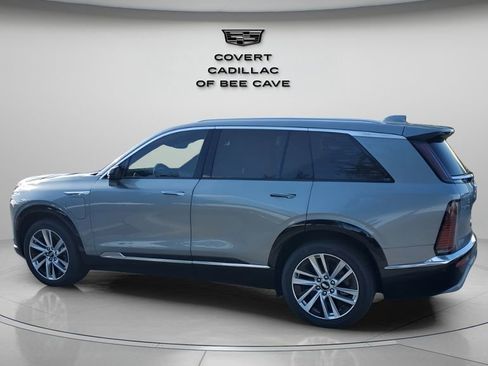 New 2026 Cadillac Vistiq Luxury w/ LPO, Floor Liner Package image 6