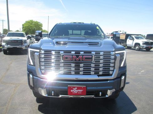 Used 2025 GMC Sierra 3500 Denali w/ Denali Reserve Package AWD/4WD image 13