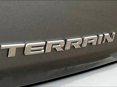 Used 2021 GMC Terrain SLE image 33