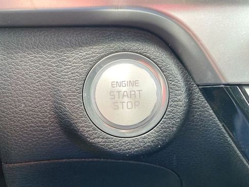 Used 2025 Kia Telluride S AWD/4WD image 17