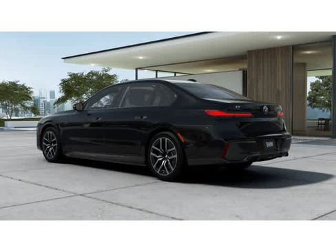 New 2025 BMW i7 xDrive60 image 2