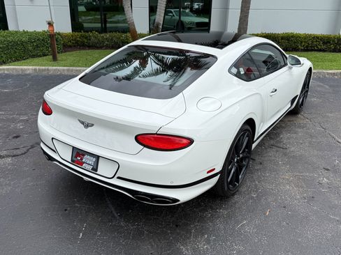 Used 2021 Bentley Continental GT AWD/4WD image 17