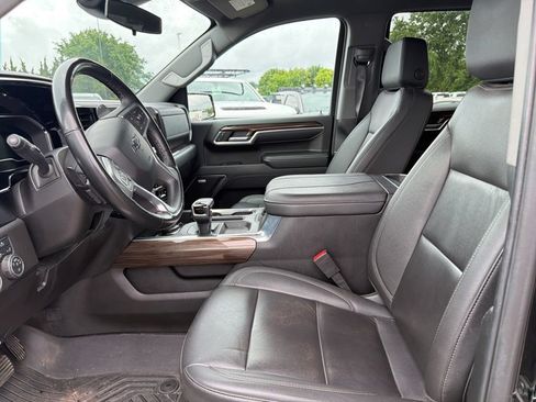 Certified 2024 Chevrolet Silverado 1500 RST AWD/4WD image 8