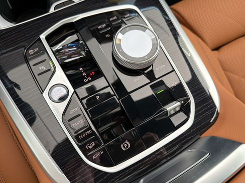 New 2027 BMW X7 xDrive40i w/ Executive Package AWD/4WD image 18