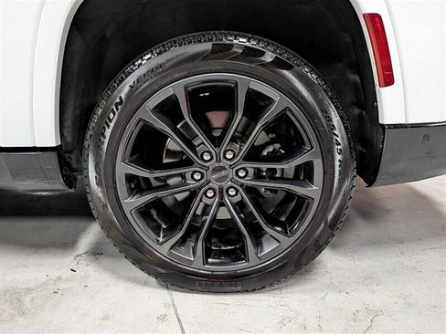 Used 2024 Jeep Grand Wagoneer L Series II w/ Quick Order Packagew 28T image 14