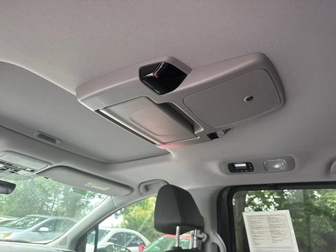 Certified 2024 Honda Odyssey Touring image 14