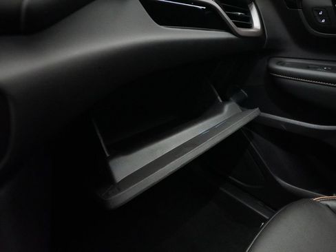 Used 2024 GMC Terrain AT4 AWD/4WD image 30