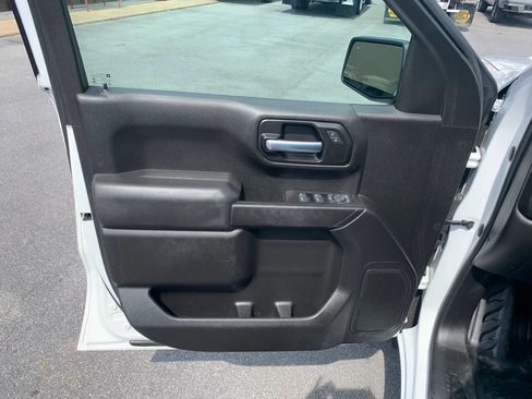 Used 2020 Chevrolet Silverado 1500 W/T w/ WT Safety Package AWD/4WD image 8