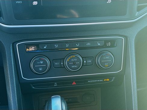 Used 2021 Volkswagen Atlas SE w/ Panoramic Sunroof Package image 14