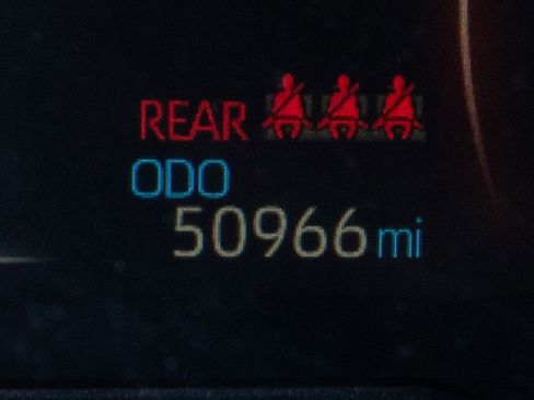 Used 2024 Toyota RAV4 XLE image 33