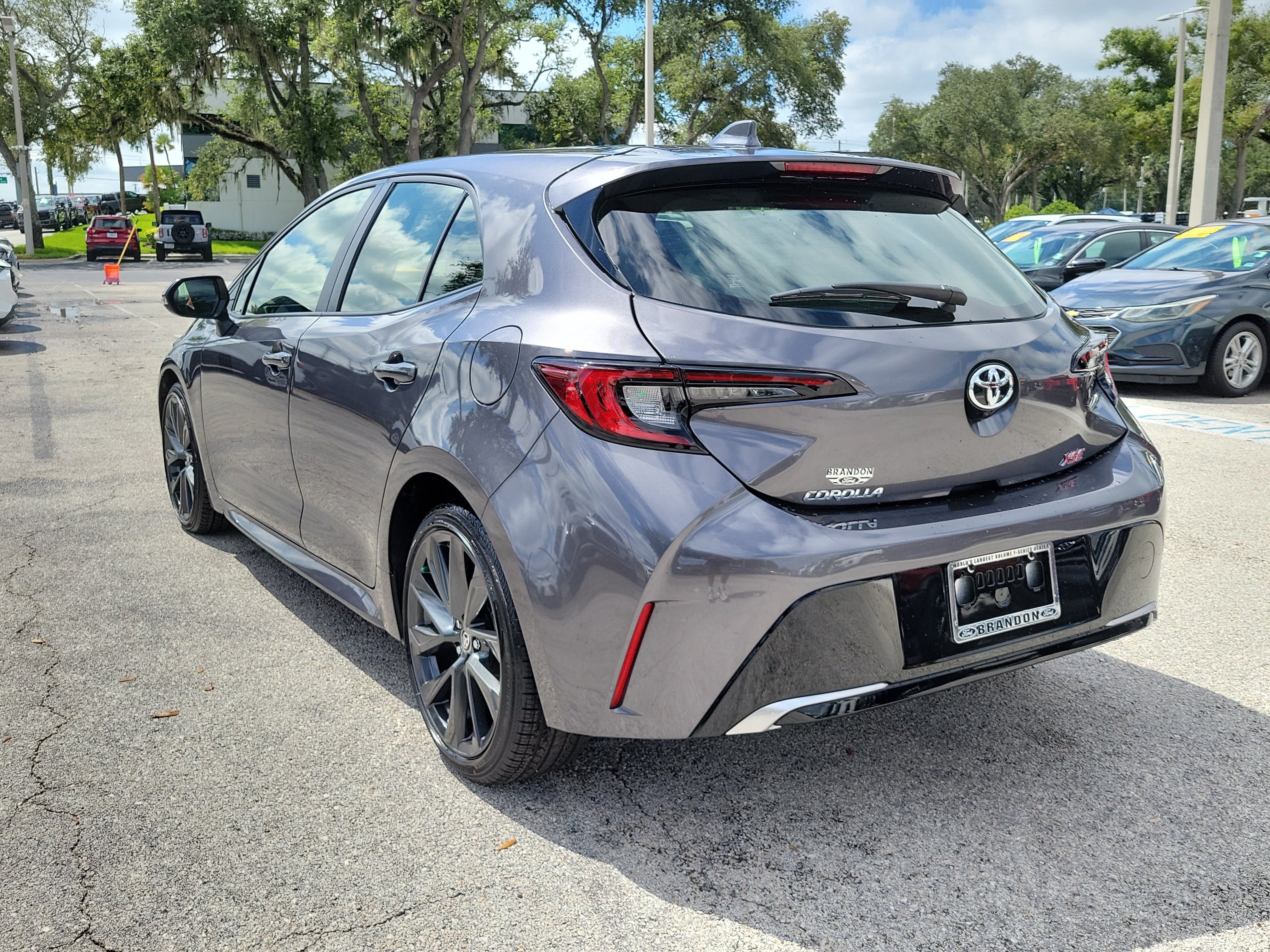 Used 2025 Toyota Corolla XSE FWD image 7